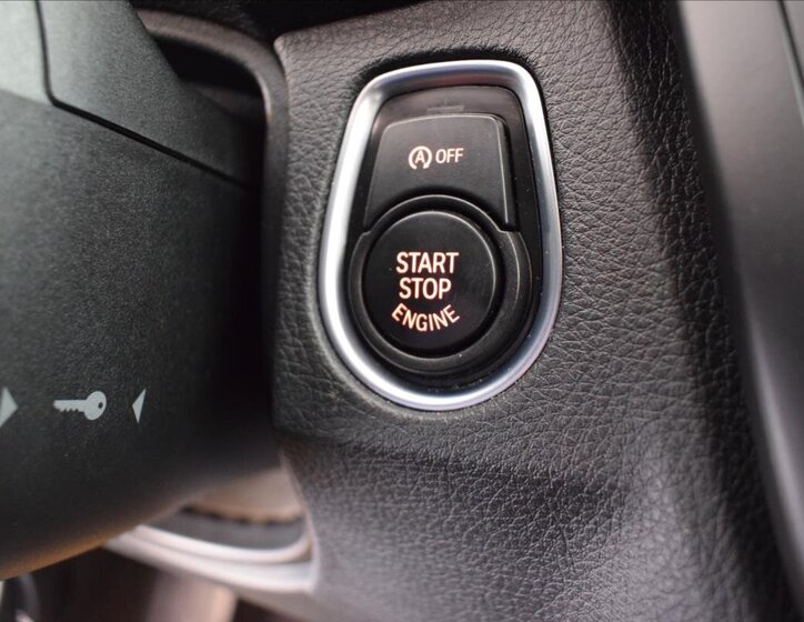 BMW Řada 3 Sedan / Limuzína 1,6 l 100 kw