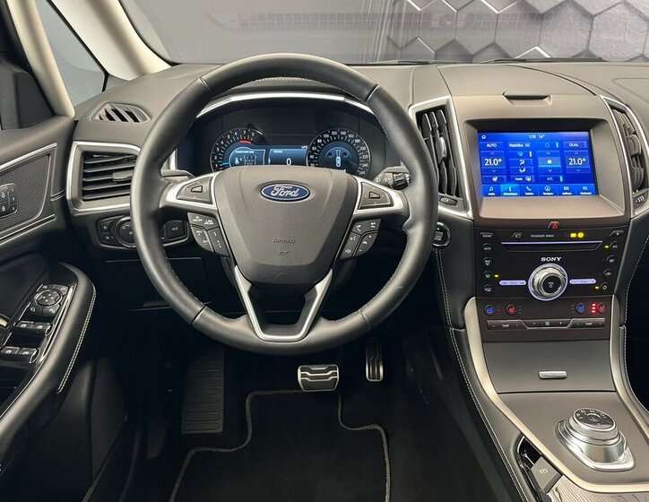 Ford S-MAX MPV 2,5 l 140 kw