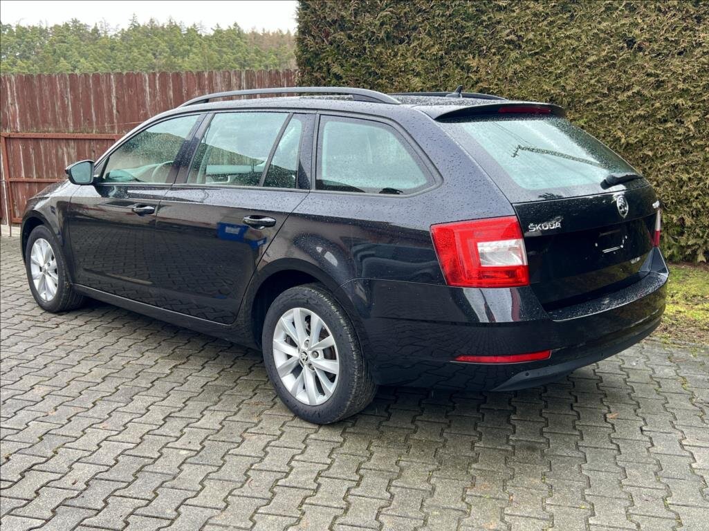 Škoda Octavia Kombi 2,0 l 110 kw