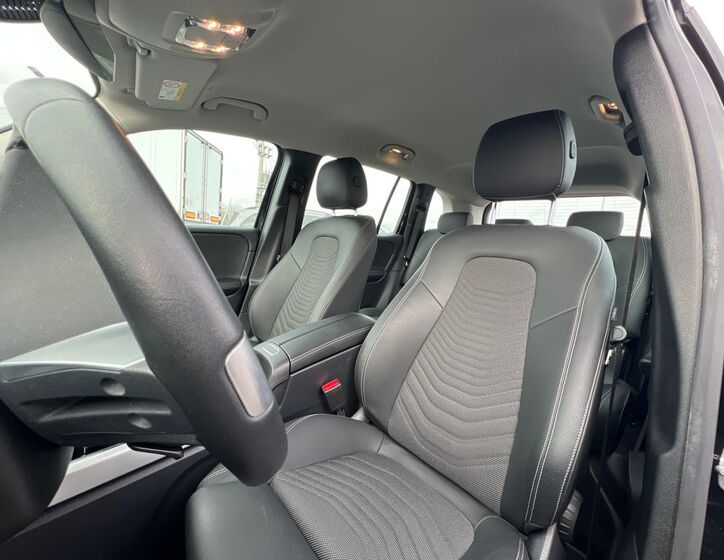 Mercedes-Benz GLB 27