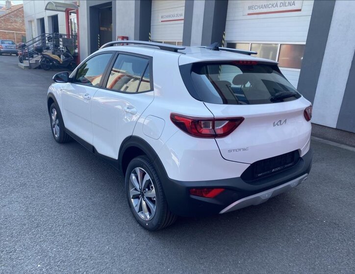 KIA Stonic 6