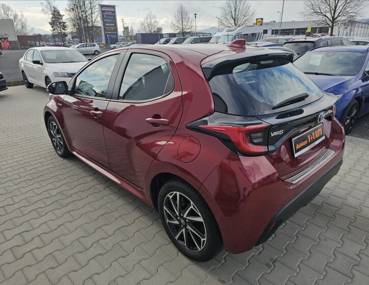 Toyota Yaris Hatchback 1,5 l 68 kw
