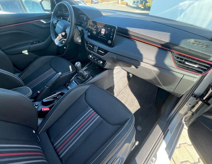 Škoda Scala Hatchback 1,0 l 85 kw