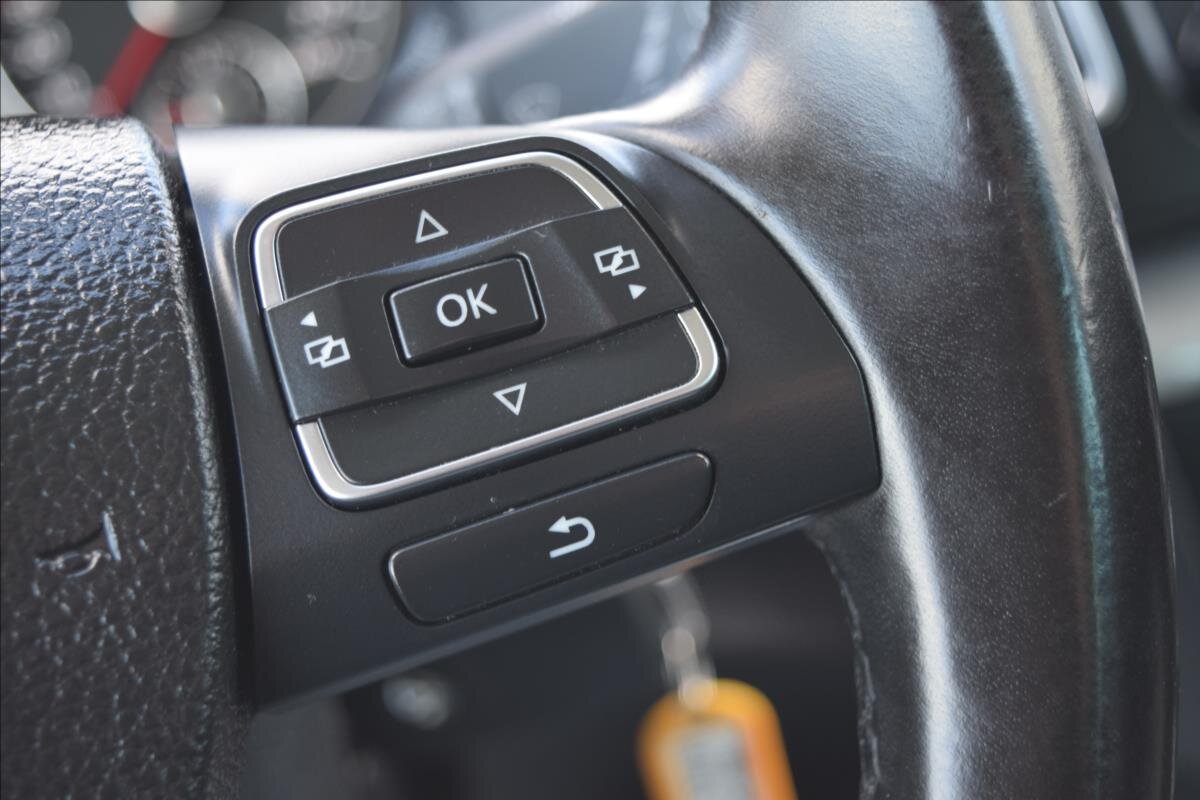 Volkswagen Sharan MPV 2,0 l 103 kw