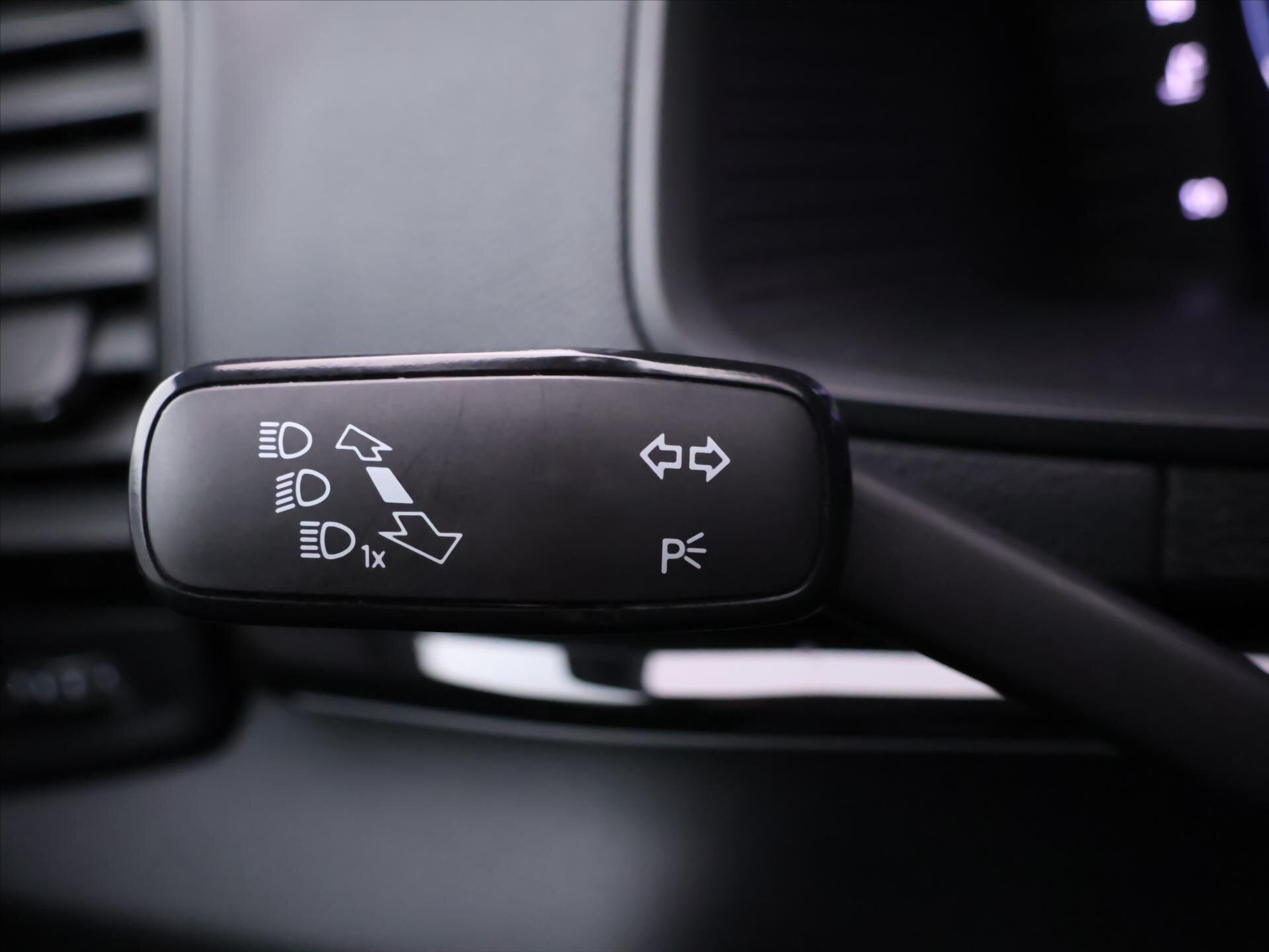 Škoda Karoq SUV / Terénní 2,0 l 110 kw