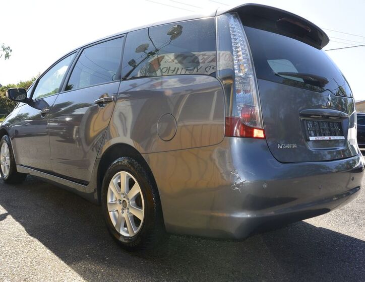 Mitsubishi Grandis 39
