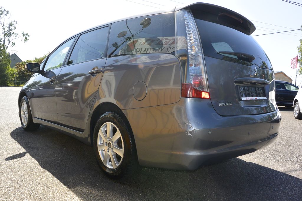 Mitsubishi Grandis