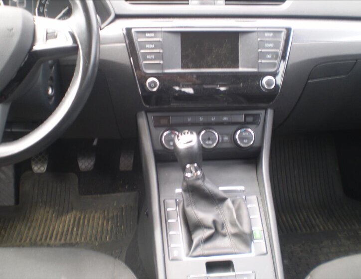 Škoda Superb Sedan 1,4 l 110 kw