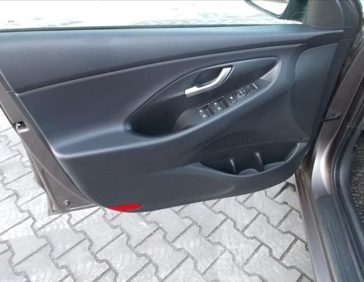 Hyundai i30 Kombi 998,0 88 kw