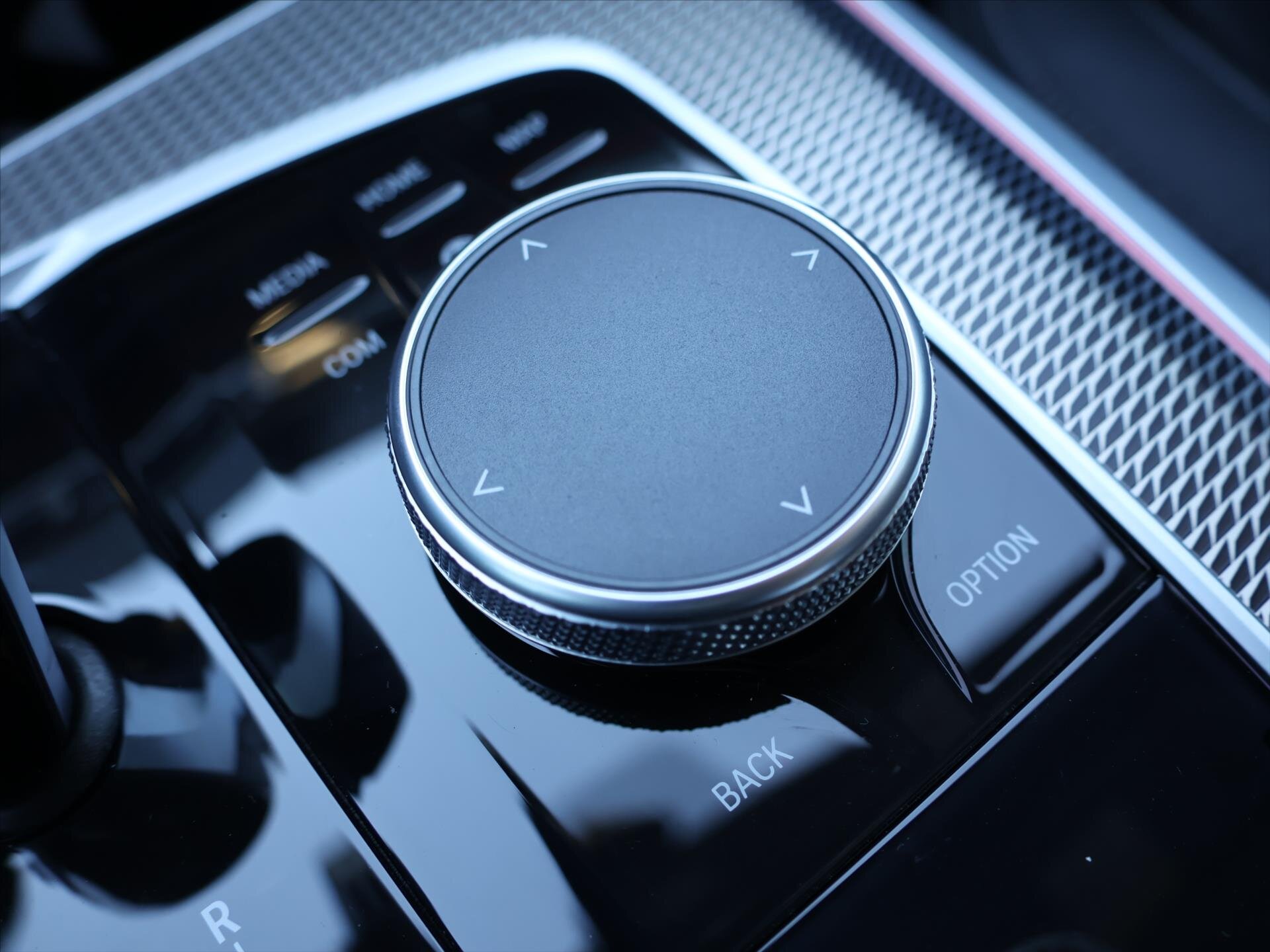 BMW X5 SUV / Terénní 3,0 l 250 kw