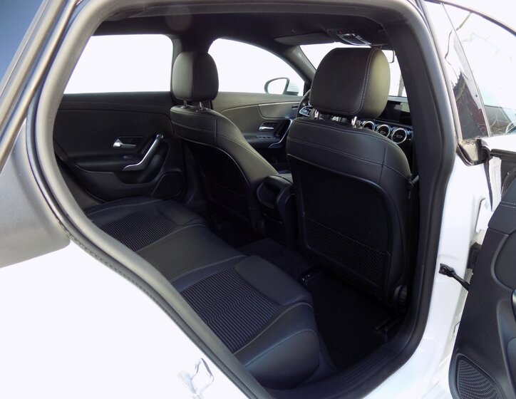 Mercedes-Benz CLA 21