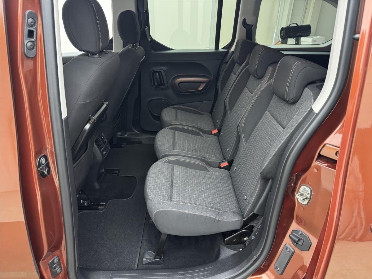 Peugeot Rifter MPV 1,5 l 96 kw