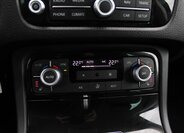 Volkswagen Touareg SUV / Terénní 3,0 l 193 kw