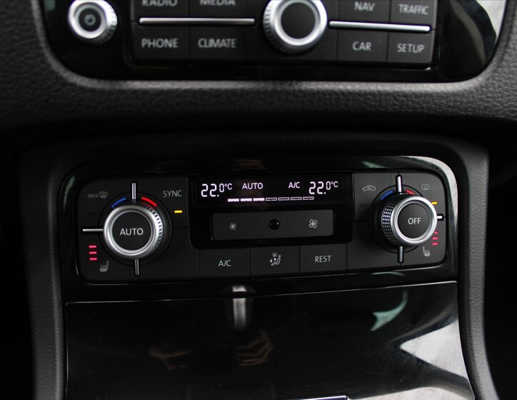 Volkswagen Touareg SUV / Terénní 3,0 l 193 kw