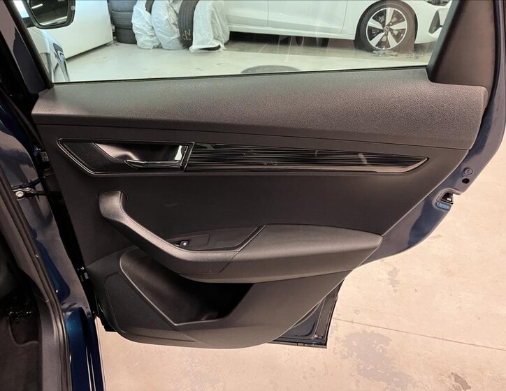 Škoda Karoq SUV 1,5 l 110 kw