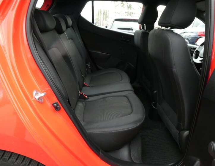 Hyundai i10 Hatchback 998,0 49 kw