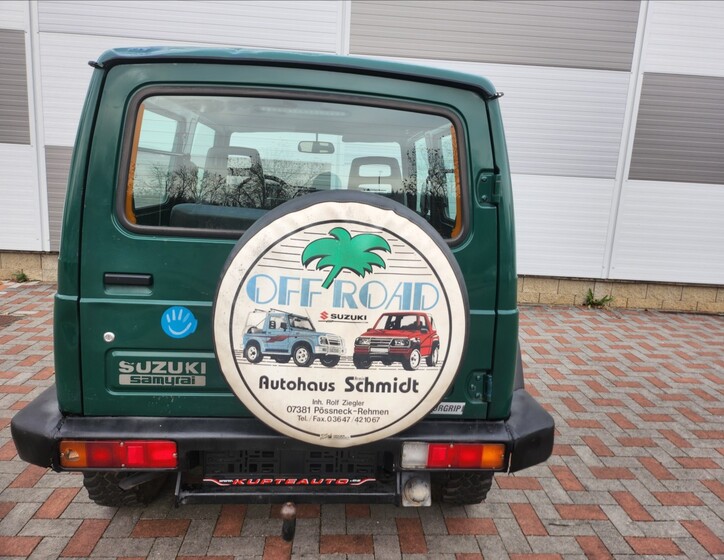 Suzuki Samurai 6