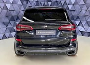 BMW X5 SUV / Terénní 4,4 l 457 kw