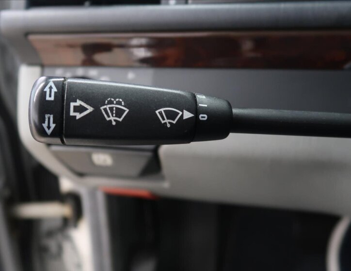 Mercedes-Benz 124 Kupé 3,0 l 162 kw