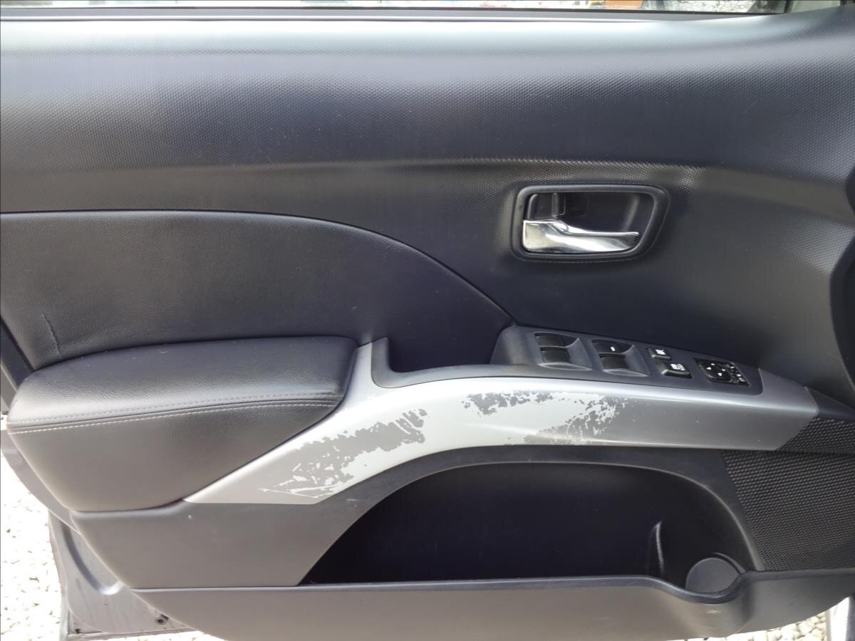 Peugeot 4007 Kombi 2,2 l 115 kw