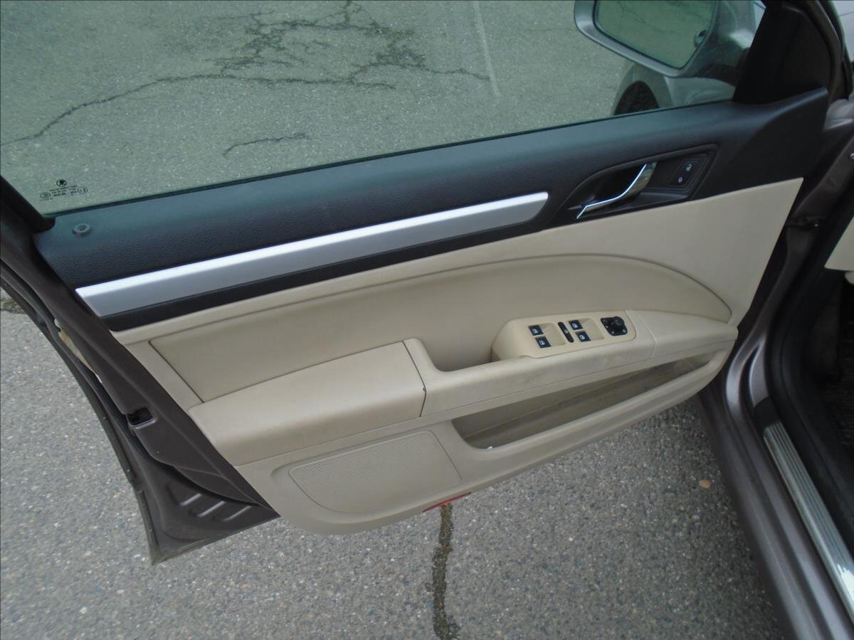 Škoda Superb Kombi 2,0 l 125 kw