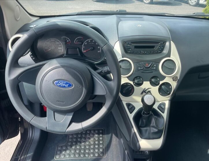 Ford Ka Hatchback 1,2 l 51 kw
