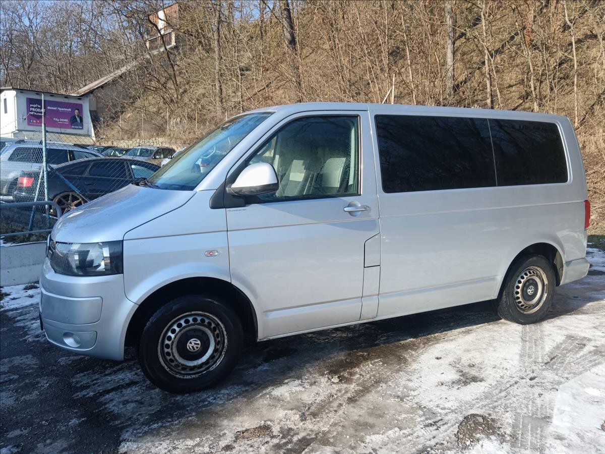 Volkswagen Multivan MPV 2,0 l 75 kw