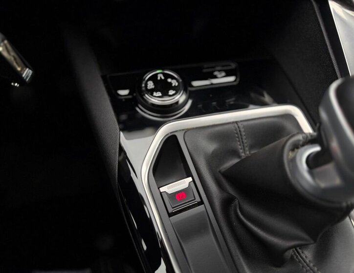 Peugeot 5008 SUV / Terénní 2,0 l 110 kw