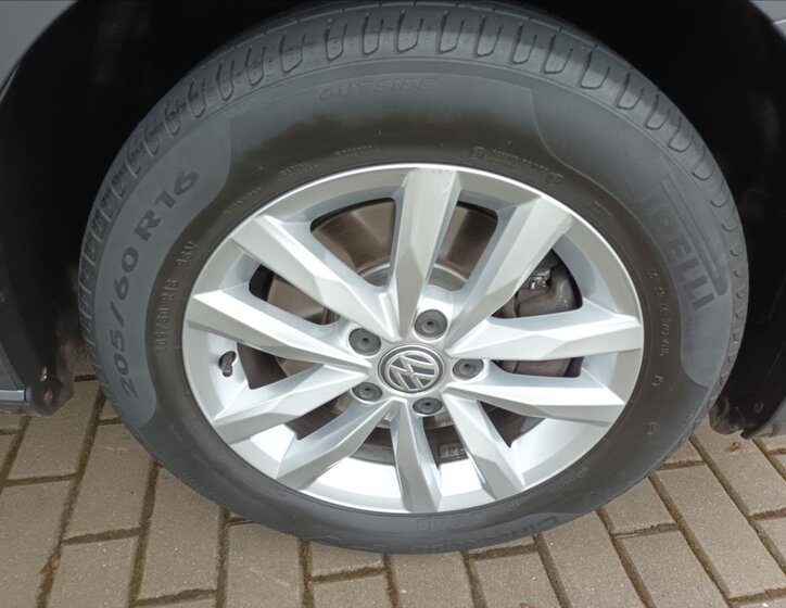 Volkswagen Touran MPV 2,0 l 110 kw