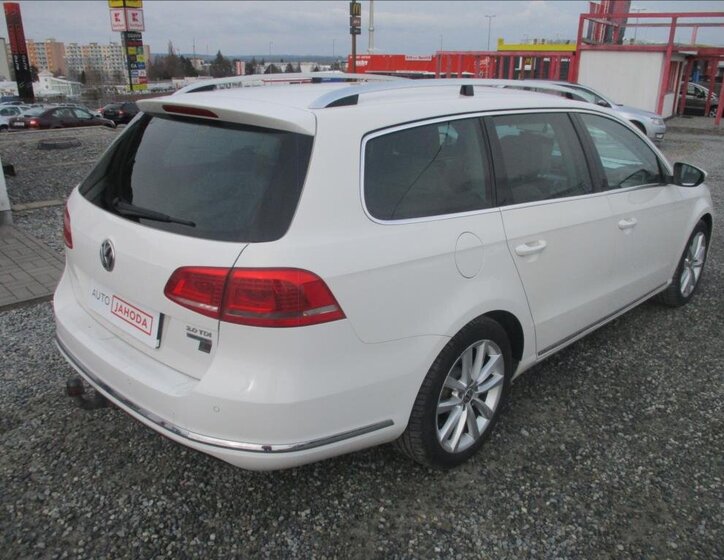 Volkswagen Passat Kombi 2,0 l 103 kw