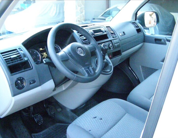 Volkswagen Transporter 13