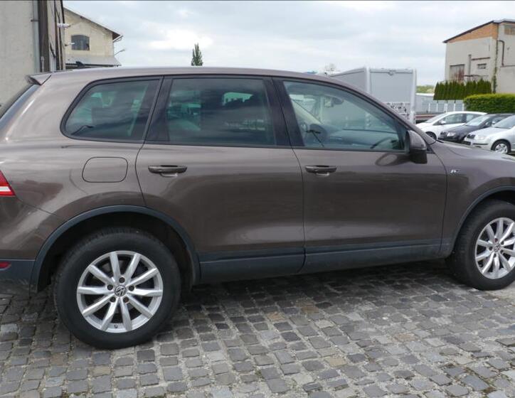 Volkswagen Touareg 5