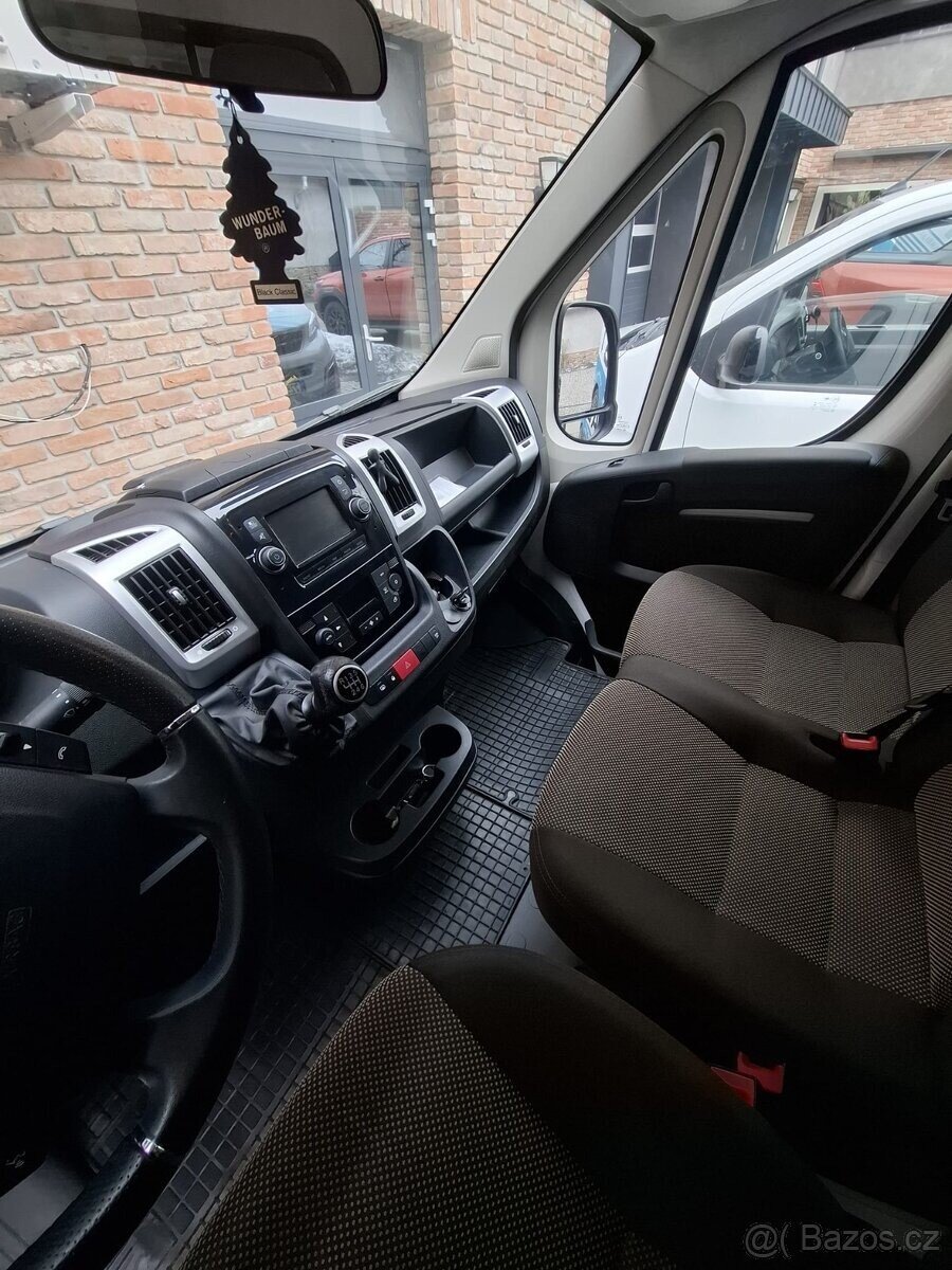 Peugeot Boxer VAN-Minibus 2,2 l 121 kw