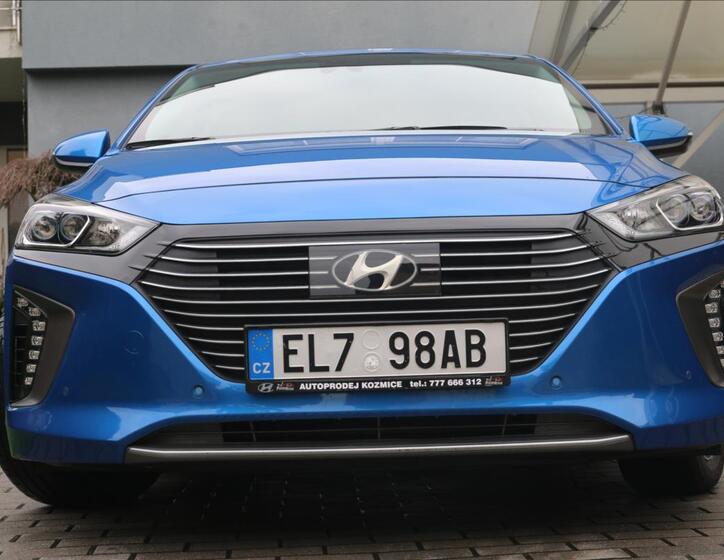 Hyundai IONIQ 7