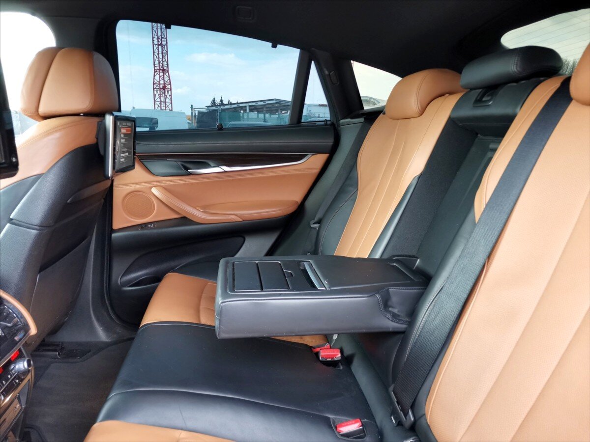 BMW X6 SUV / Terénní 3,0 l 190 kw