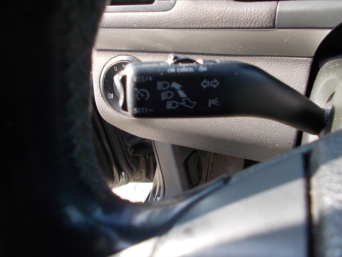 Volkswagen Touran MPV 1,9 l 77 kw