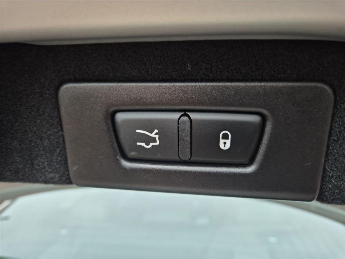 Maserati Ghibli Sedan 3,0 l 316 kw