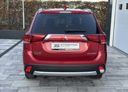 Mitsubishi Outlander 6