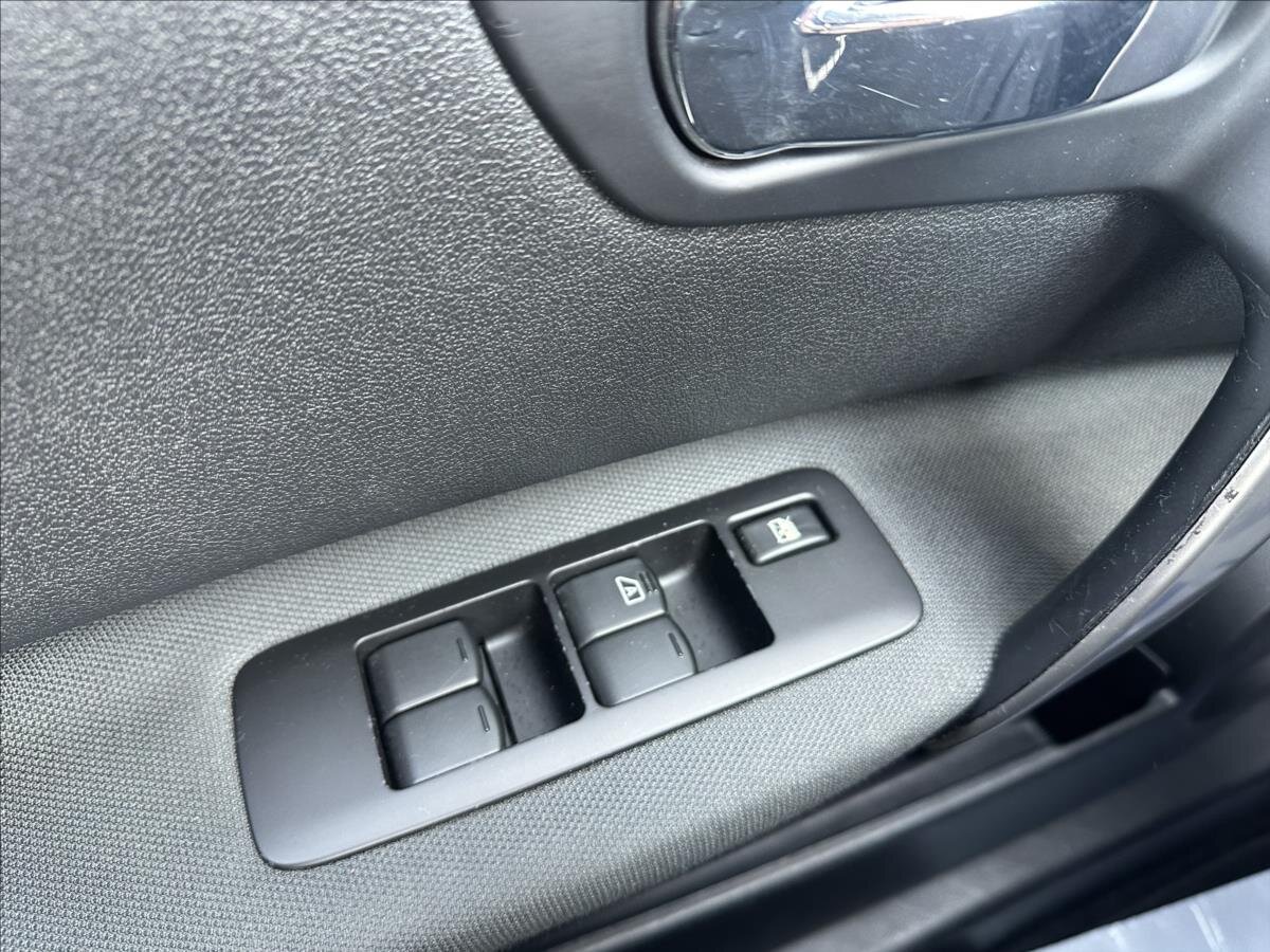 Nissan Qashqai Hatchback 2,0 l 104 kw