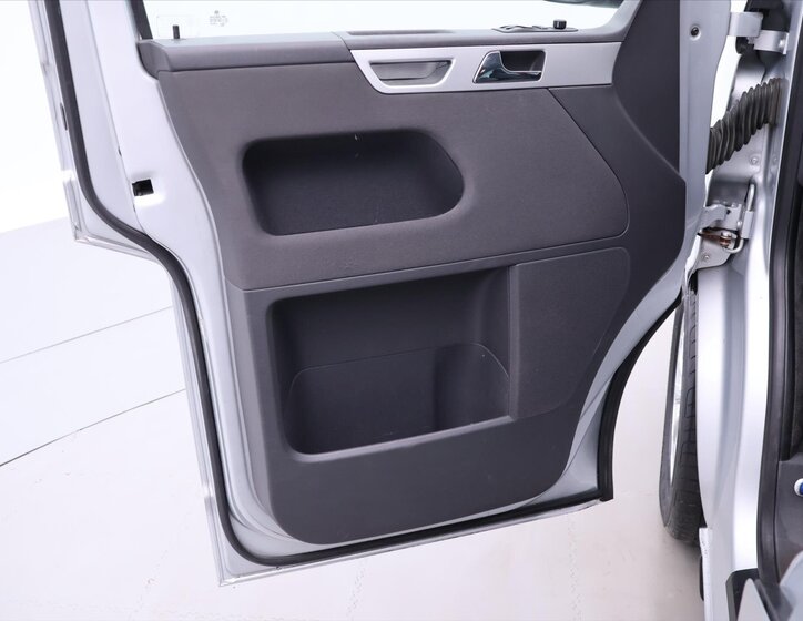 Volkswagen Multivan Kombi 2,0 l 103 kw