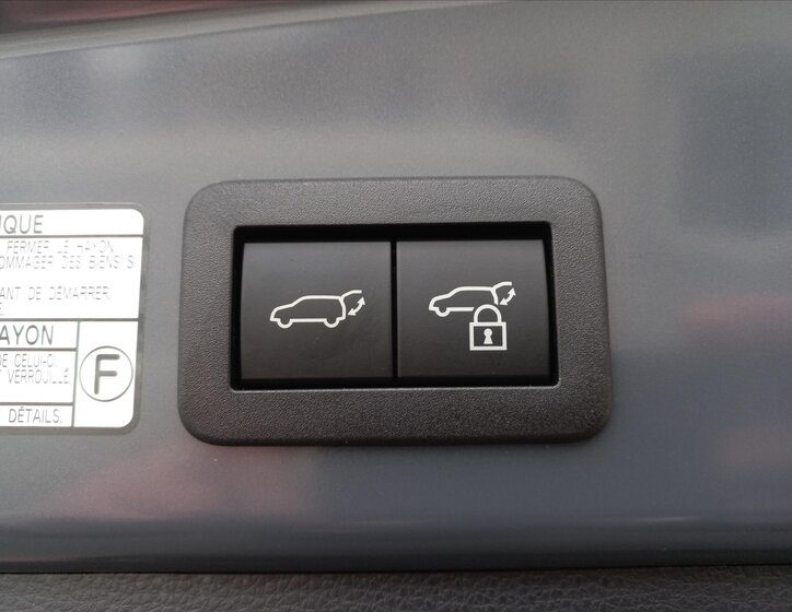 Toyota Corolla Cross CUV / Crossover 2,0 l 98 kw