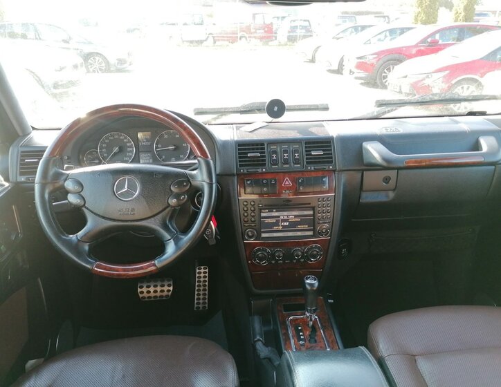 Mercedes-Benz Třídy G SUV 3,0 l 165 kw
