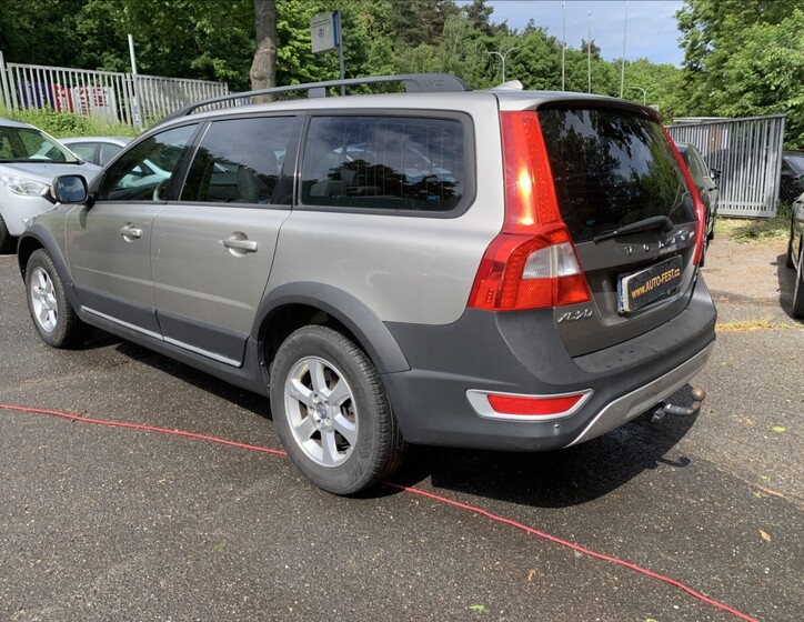 Volvo XC70 6