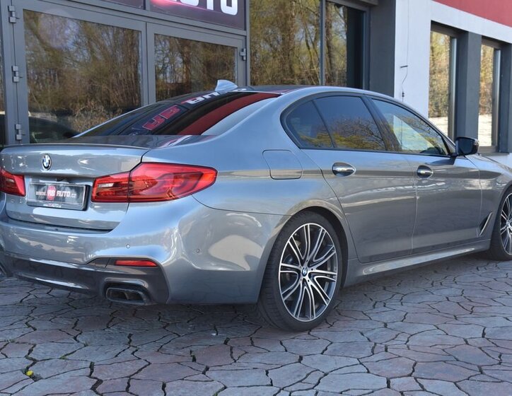 BMW Řada 5 Sedan / Limuzína 4,4 l 340 kw