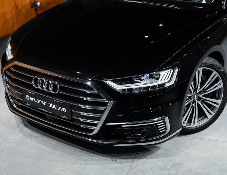 Audi A8 6