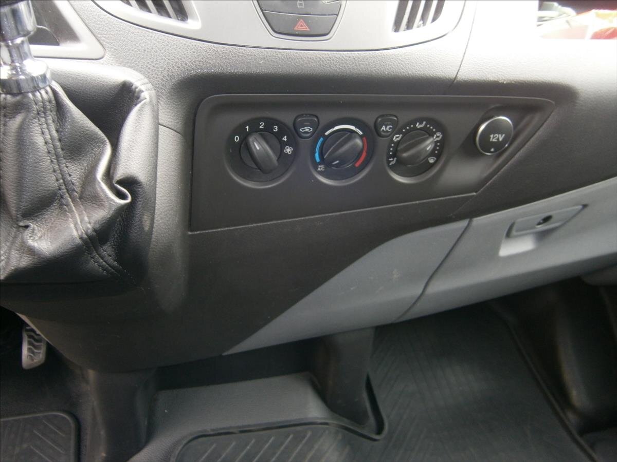 Ford Transit Custom Skříň 2,2 l 92 kw