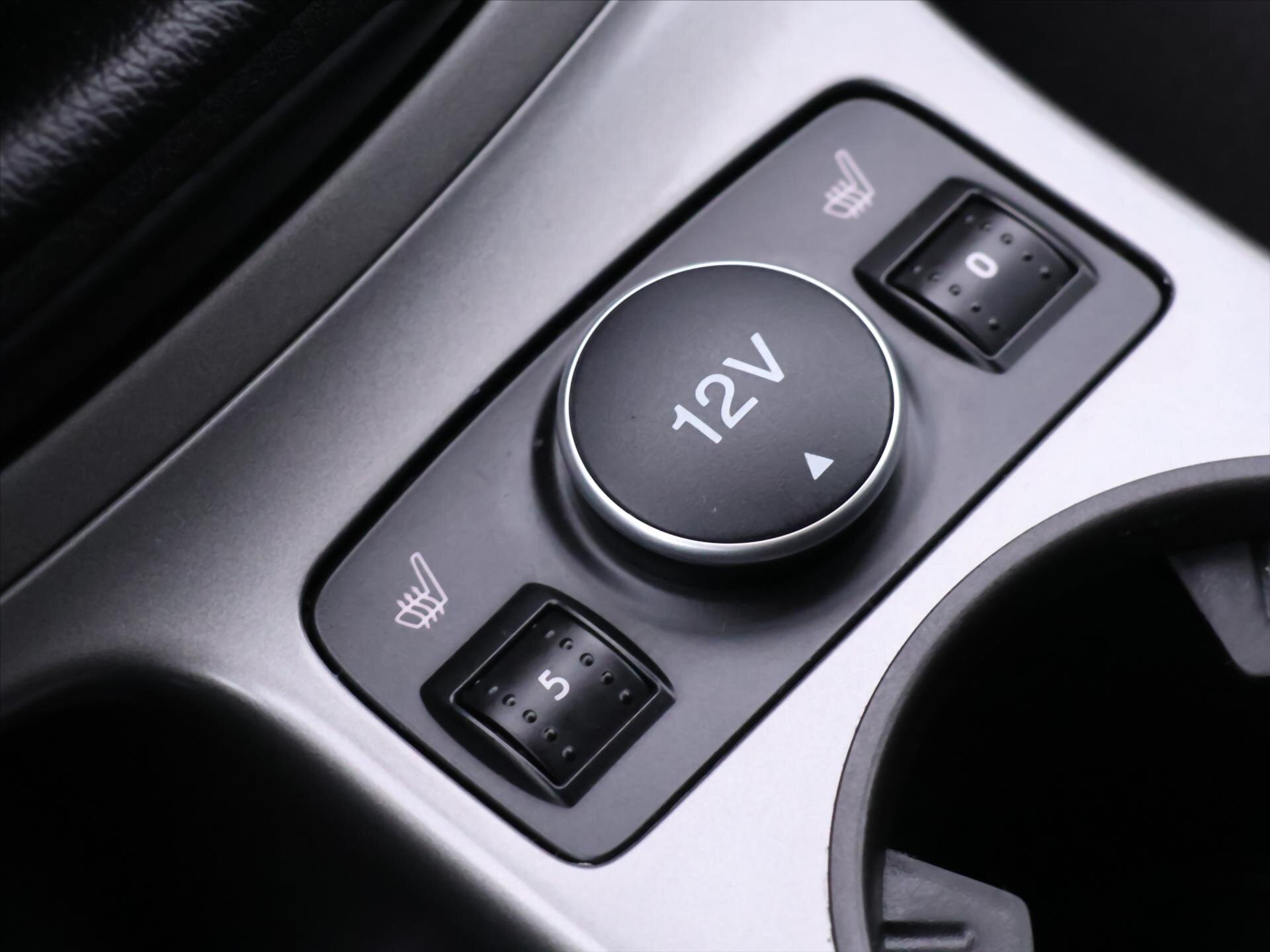 Ford Kuga SUV / Terénní 1,6 l 110 kw