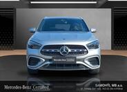 Mercedes-Benz GLA 8