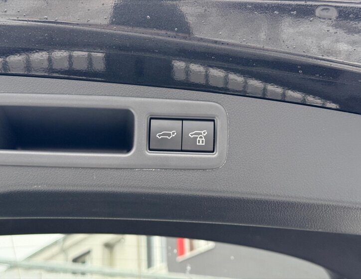 Lexus RX SUV 2,5 l 136 kw