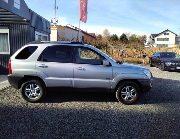 KIA Sportage SUV / Terénní 2,0 l 103 kw